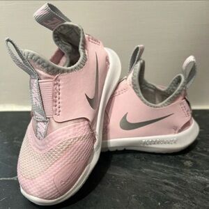 Nike Flex Runner Pink Foam White Sneakers FN1294-601 Size 5 slip on